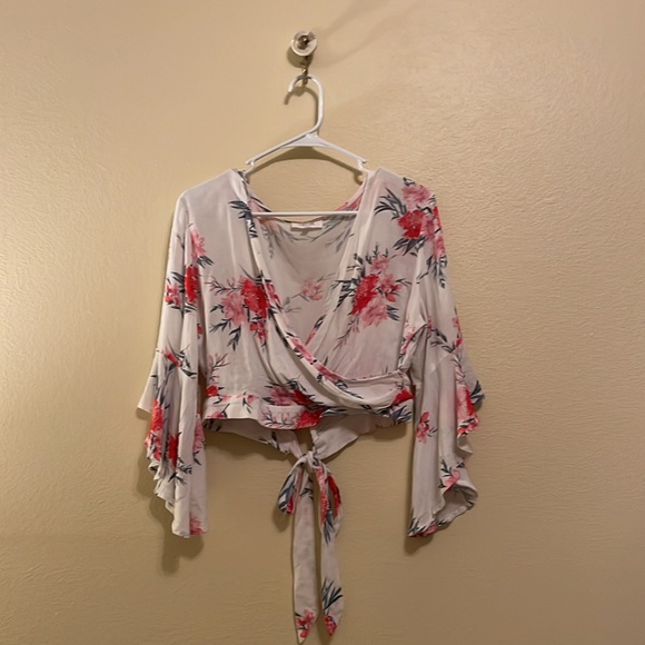 🌺 Peach Love 🌺 Tropical blossom bell sleeve tie top - Picture 2 of 5